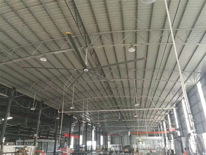 大型風(fēng)扇_廣州大型吊扇價(jià)格_廠房車間工業(yè)風(fēng)扇能節(jié)能減耗的三個(gè)原因